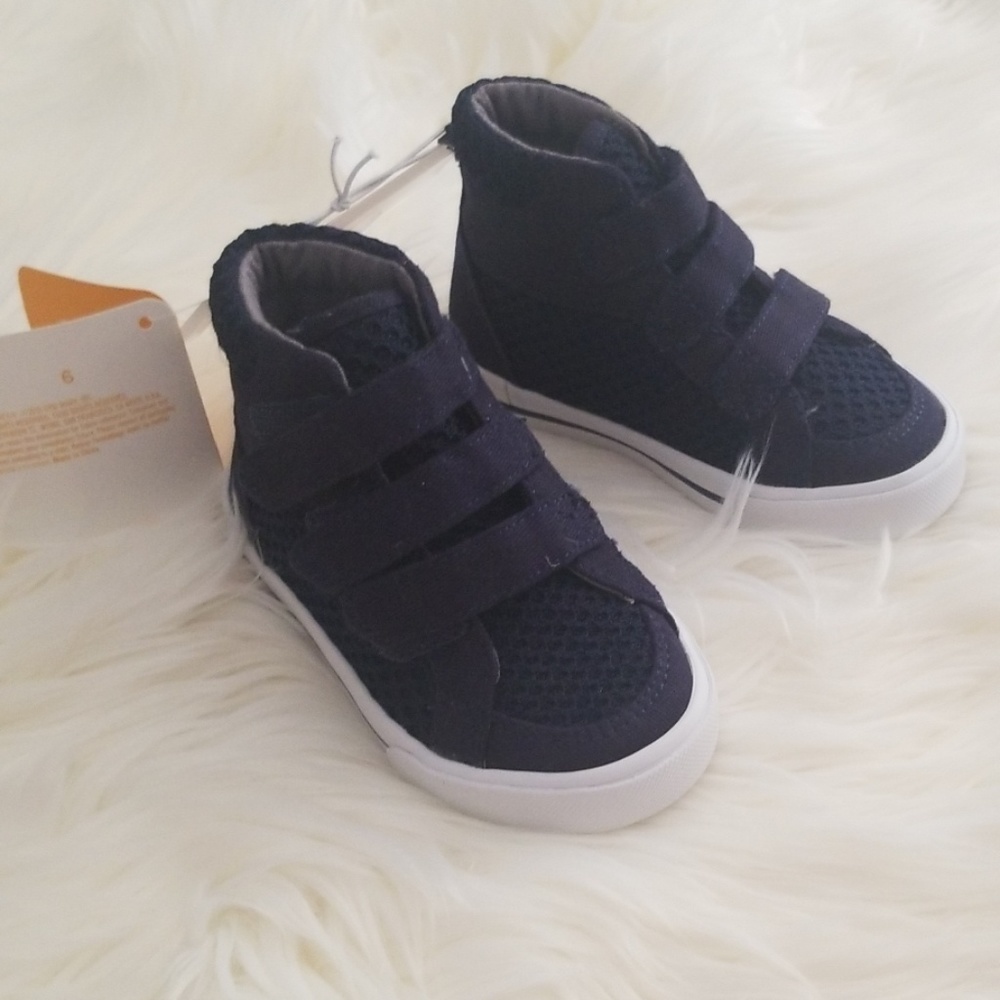 NWT little boy high top sneakers